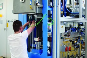 Ausbildung Mechatroniker (m/w/d) im Anlagenbau bei FCT Systeme GmbH